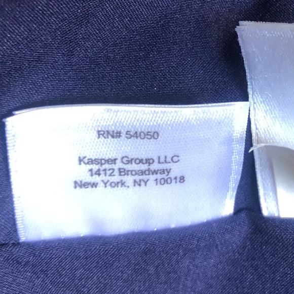 Anne Klein design abstract Sleeveless. Size 6 Dress. - Picture 11 of 12